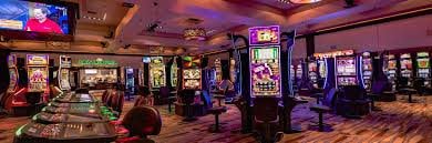 Menang888 pengalaman bermain slot dan kasino online terbaik di Indonesia